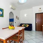 Kaora *
